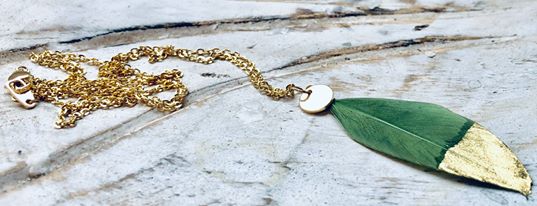 Green long leather necklace TULUA accessories | Flamingolandia