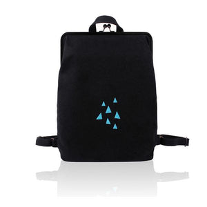 Canvas backpack with metal frame clasp  - Rainy triangles | Flamingolandia