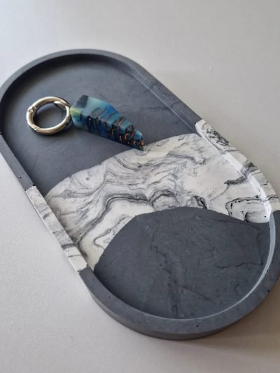 Jewelry tray black and white