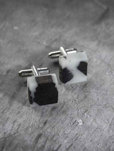 Cufflinks  | The strength of black oak