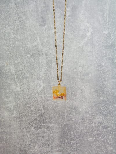 Epoxy resin neck pendant | Remembrance