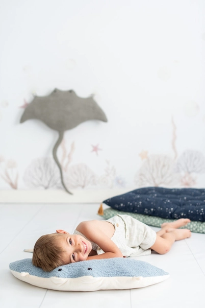 Light Blue Manta Ray - Image 4